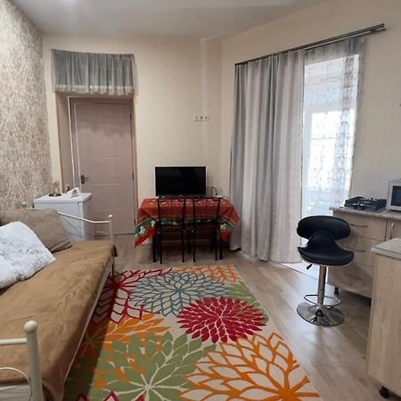 Guest House Beautiful Avlabar ティビリシ エクステリア 写真