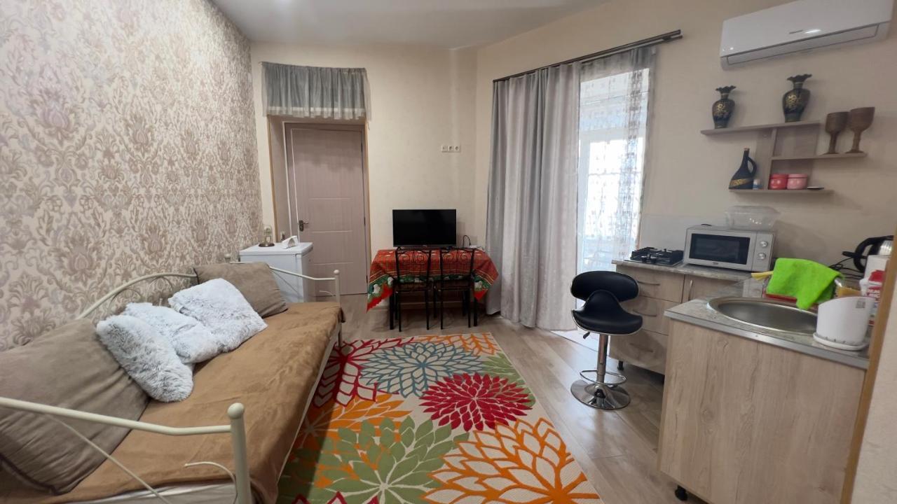 Guest House Beautiful Avlabar ティビリシ エクステリア 写真